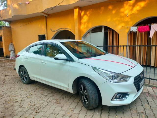 https://images10.gaadi.com/usedgaadi-sellcar/UsedCar/d0f11f9d-8459-4d9c-8091-50df095ba8f2/f2c63358-bac6-4c81-9409-1e169f0e255c.jpg?imwidth=6400