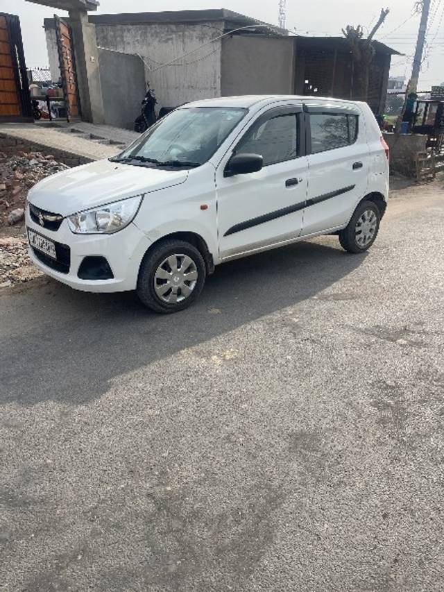 https://images10.gaadi.com/usedgaadi-sellcar/UsedCar/d125457f-b033-4486-a1ef-857b66b76c0c/20cd2966-aeb7-4239-b1af-0afdfdfa864a.jpeg?imwidth=6400