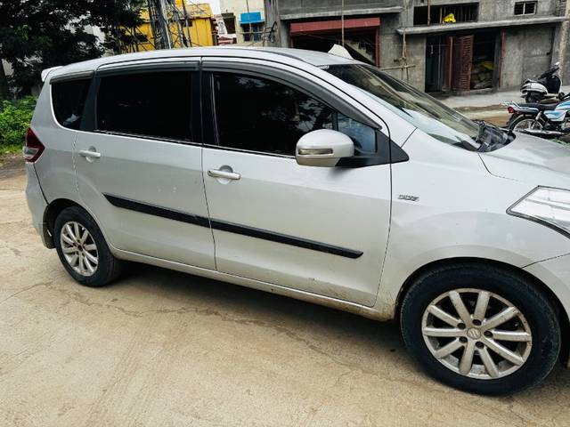 https://images10.gaadi.com/usedgaadi-sellcar/UsedCar/d128c786-e275-44e1-a5a8-bf71f127f06d/0ca915e9-4c95-4317-aeed-509599164133.jpg?imwidth=6401