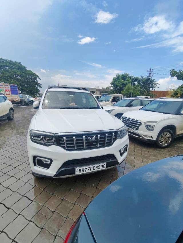 https://images10.gaadi.com/usedgaadi-sellcar/UsedCar/d14781ea-c4bd-4b0c-9260-b1197c0da78e/c55e2063-3350-4145-8cff-3a790421a446.jpeg?imwidth=6401