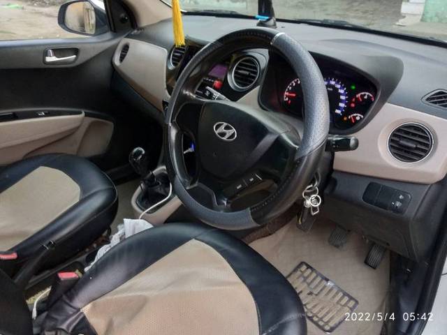 https://images10.gaadi.com/usedgaadi-sellcar/UsedCar/d200de9b-2fc8-4fe5-8bfc-c5db9521dcda/5494a230-b9f0-4de9-a5e2-a2b0b2b67905.jpg?imwidth=6401