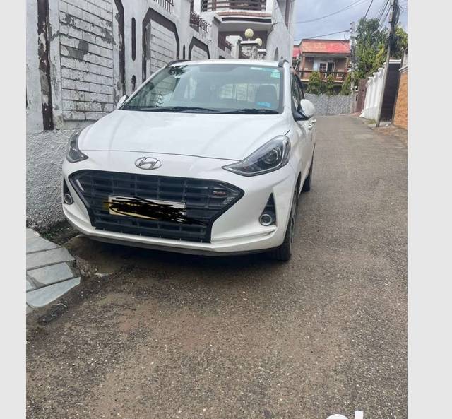 https://images10.gaadi.com/usedgaadi-sellcar/UsedCar/d219a583-6a19-4adc-9f35-90a8b693ab38/4b711735-19da-4173-8e19-8401380fc2e4.jpeg?imwidth=6400