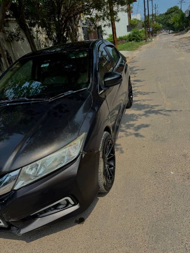 https://images10.gaadi.com/usedgaadi-sellcar/UsedCar/d2414046-e7a1-4f8d-b245-49748cfe312c/194c14e7-12d6-4e63-ad95-6ceb28a7be66.jpeg?imwidth=6400