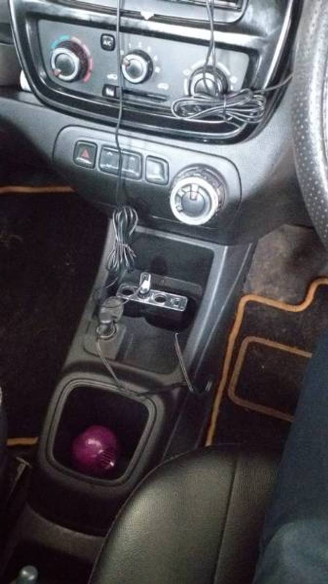 https://images10.gaadi.com/usedgaadi-sellcar/UsedCar/d25f0f14-adc3-4ce5-ae2e-3f9a384bc0d1/fca50a20-8136-4a61-85fe-4bafe08c1115.jpg?imwidth=6402