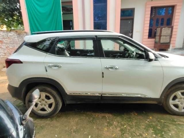 https://images10.gaadi.com/usedgaadi-sellcar/UsedCar/d26022e9-53d9-49d9-b0df-72f40c9143a5/dbd4cf33-0621-431e-8405-8e71f4d24080.jpg?imwidth=6401