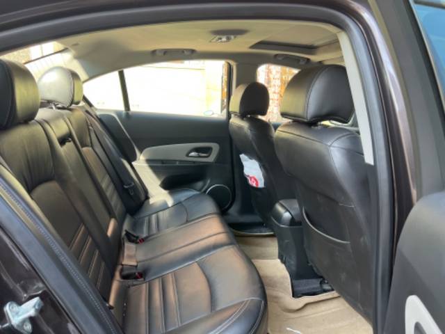 https://images10.gaadi.com/usedgaadi-sellcar/UsedCar/d275bb7c-1342-41fc-93e2-b775125ce1a1/8552705e-53aa-4452-9930-b64a7551f257.jpeg?imwidth=6401