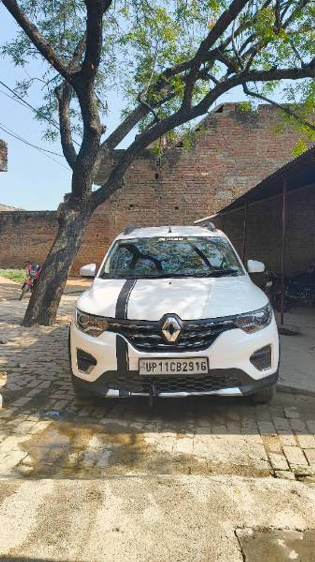 https://images10.gaadi.com/usedgaadi-sellcar/UsedCar/d27af7ab-8bdc-4704-8ff8-6901bff4e13d/67490649-f44a-4f35-9306-ef3dfbaf9d7c.jpg?imwidth=6400