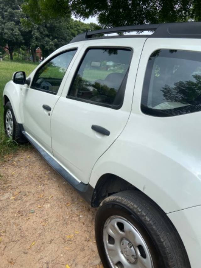 https://images10.gaadi.com/usedgaadi-sellcar/UsedCar/d2db1336-22c5-49d1-a67f-c01ba8fe636f/8f5b89c8-6418-4c19-b73d-083c1dc3b310.jpeg?imwidth=6401