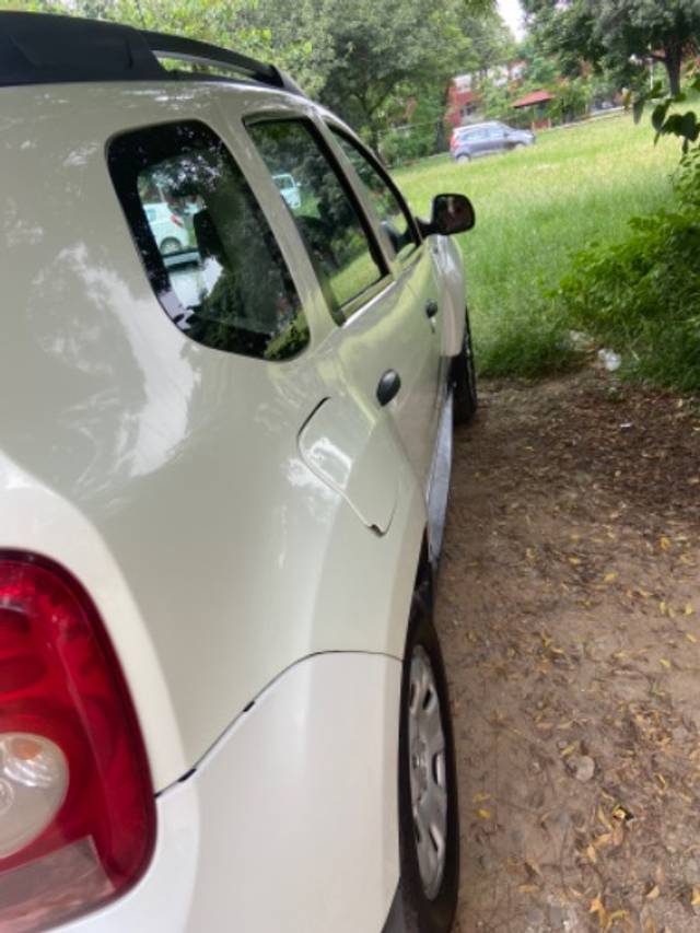 https://images10.gaadi.com/usedgaadi-sellcar/UsedCar/d2db1336-22c5-49d1-a67f-c01ba8fe636f/c6e9804d-5223-4a73-9218-a809c63f33ee.jpeg?imwidth=6402