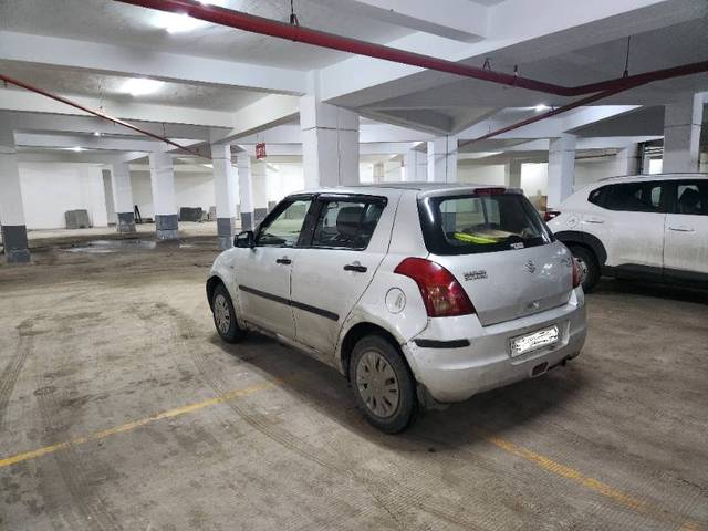 https://images10.gaadi.com/usedgaadi-sellcar/UsedCar/d3352934-85f8-4b32-bf37-ec4f3b6e1e9f/96c64de5-6310-4249-818f-00bdb66c2a54.jpg?imwidth=6401