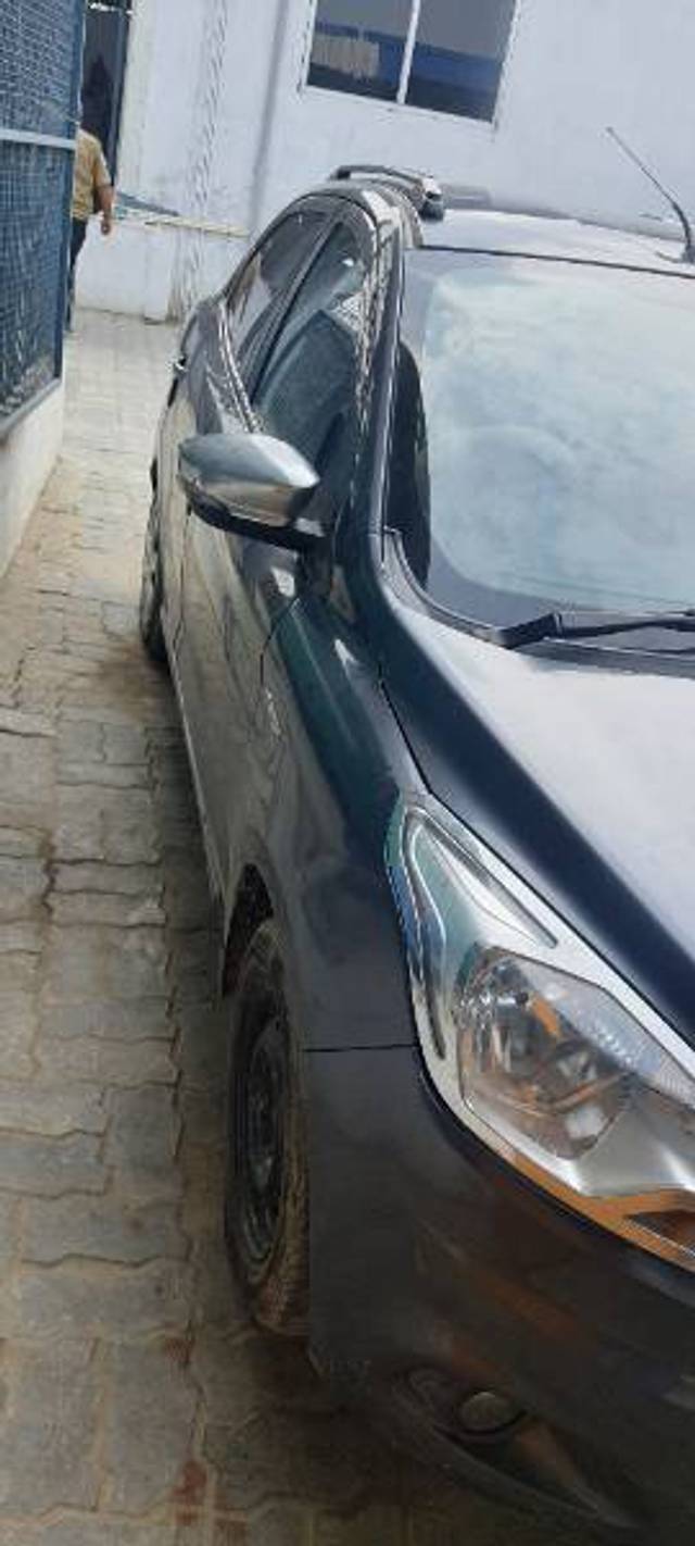 https://images10.gaadi.com/usedgaadi-sellcar/UsedCar/d3d76ce8-fa0f-4a29-a51a-34fe7a5137b2/b9571195-56c8-4d24-b23f-476a0dc96a88.jpg?imwidth=6402