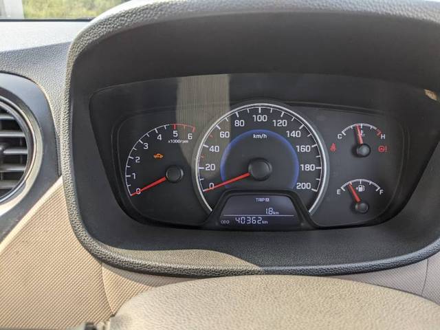 https://images10.gaadi.com/usedgaadi-sellcar/UsedCar/d3dda521-c237-4980-8845-70bbb2f0c278/d7759eca-cc7a-4183-a64d-09ef4fda25eb.jpg?imwidth=6402