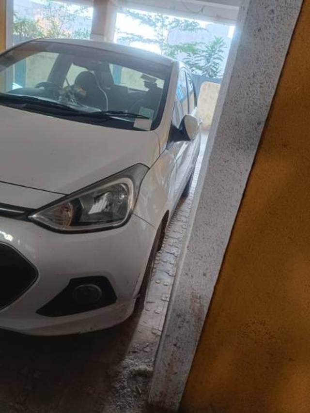 https://images10.gaadi.com/usedgaadi-sellcar/UsedCar/d462bd6c-db75-492c-933e-d8257f4be091/346b0507-2598-47dd-8064-04803086c314.jpg?imwidth=6400