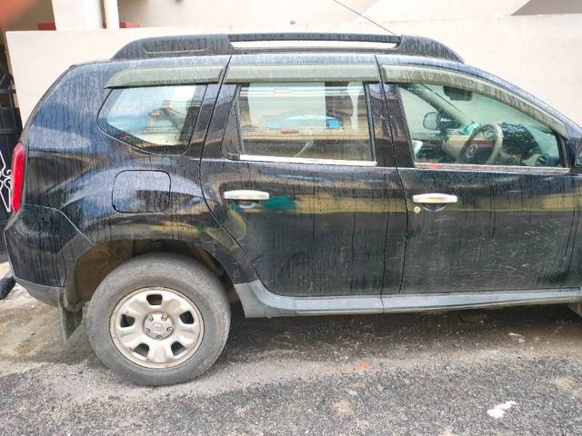 https://images10.gaadi.com/usedgaadi-sellcar/UsedCar/d4882639-4a54-4b4c-87e8-e7fb42f50f3b/f163a2a0-eb74-4698-be43-0a93f33ca130.jpg?imwidth=6402