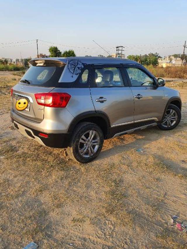 https://images10.gaadi.com/usedgaadi-sellcar/UsedCar/d48d5e59-2601-46dd-8de7-5f076f7867e7/b68142b3-78ad-4ab6-b51c-46c8e35c2d47.jpg?imwidth=6401