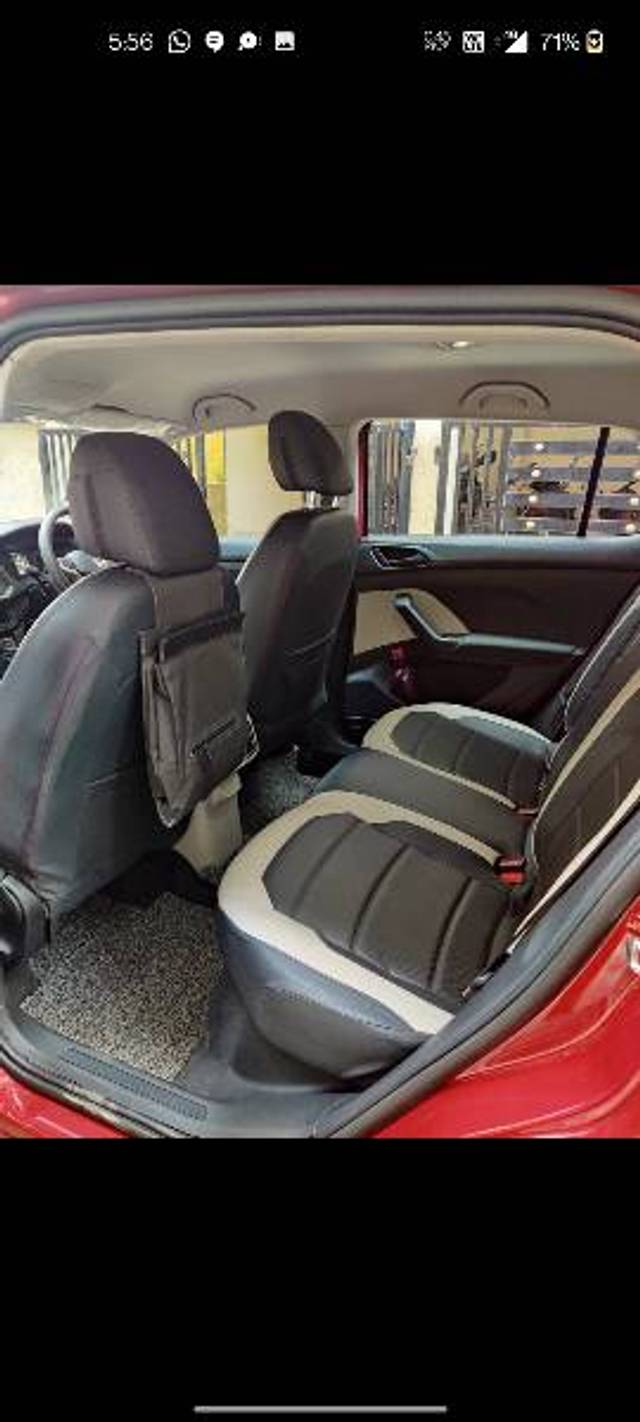 https://images10.gaadi.com/usedgaadi-sellcar/UsedCar/d493bf30-c712-4e7b-860e-64217f15feac/a84bc049-d460-4e35-bc71-6fa653b996c9.jpg?imwidth=6402