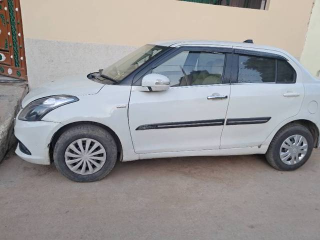 https://images10.gaadi.com/usedgaadi-sellcar/UsedCar/d4cb262a-fea4-441b-b986-73e64f7fb3ce/5300cf99-4d4e-48d9-aa50-7eaef2687f96.jpg?imwidth=6400