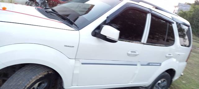 https://images10.gaadi.com/usedgaadi-sellcar/UsedCar/d4d92615-79fd-486c-9af6-98e7505416d0/b535f131-1f63-40aa-b9ca-edd45d2f7528.jpg?imwidth=6400
