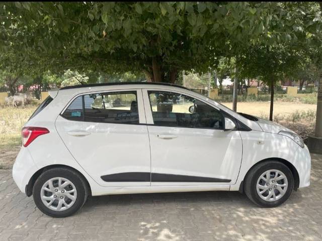 https://images10.gaadi.com/usedgaadi-sellcar/UsedCar/d4e26599-43be-4933-86d4-4a10dfed35ad/74403790-519a-417e-b575-2d599a944a88.jpg?imwidth=6400