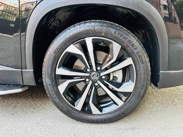 https://images10.gaadi.com/usedgaadi-sellcar/UsedCar/d5016b9da/1c8f567c-6d14-4a88-9be4-253cbc3246ee.jpg?imwidth=6402