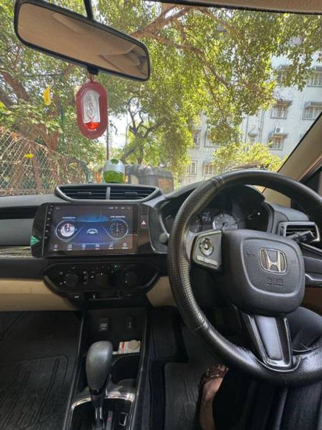 https://images10.gaadi.com/usedgaadi-sellcar/UsedCar/d501913ca/ffe46b3b-1361-4ab2-b3d7-dce7377240eb.jpeg?imwidth=6402