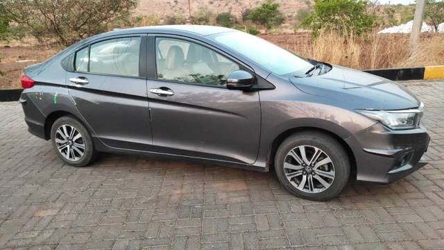 https://images10.gaadi.com/usedgaadi-sellcar/UsedCar/d5030374a/d7e64852-222b-4bef-a7c8-5de11e2dcd4b.jpg?imwidth=6400