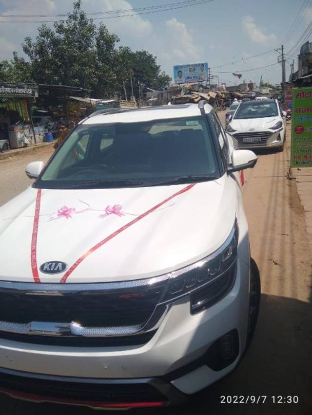 https://images10.gaadi.com/usedgaadi-sellcar/UsedCar/d504ce31a/46c580a3-a38c-4ce5-90b7-dd986f8011f5.jpeg?imwidth=6401