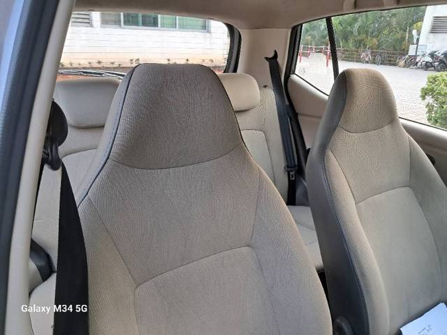 https://images10.gaadi.com/usedgaadi-sellcar/UsedCar/d5070c73a/a85849dc-dc44-4f28-8828-8376eb921389.jpg?imwidth=6401