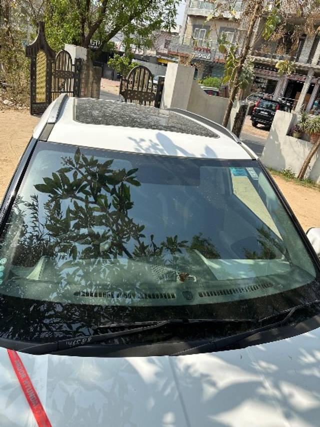 https://images10.gaadi.com/usedgaadi-sellcar/UsedCar/d5071315a/ba37e7a9-fae3-46a3-b18d-e628d6bbf8d4.jpg?imwidth=6401