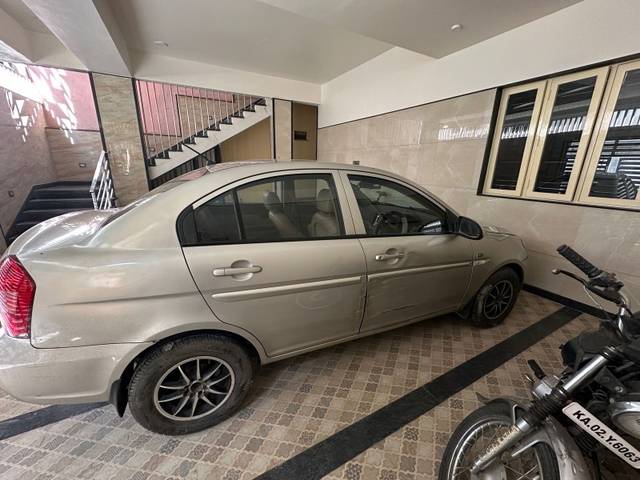 https://images10.gaadi.com/usedgaadi-sellcar/UsedCar/d50ac755a/5a1f3a4e-21de-4b8d-b303-1b6ea77472d4.jpeg?imwidth=6400