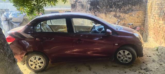 https://images10.gaadi.com/usedgaadi-sellcar/UsedCar/d50c476aa/40234544-8e65-485d-b1e4-0c276cb0fa40.jpg?imwidth=6400