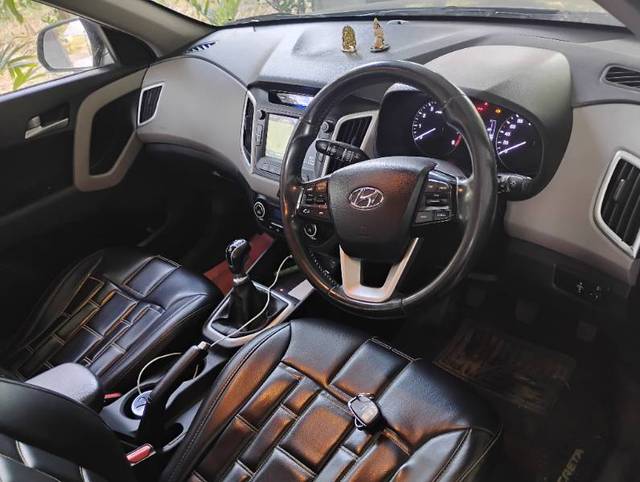 https://images10.gaadi.com/usedgaadi-sellcar/UsedCar/d50c5baba/5228a4a2-6178-4d01-80d8-1df9926b96bb.jpg?imwidth=6402