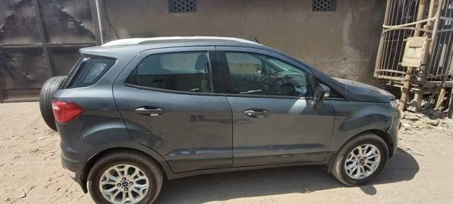 https://images10.gaadi.com/usedgaadi-sellcar/UsedCar/d50c944aa/e4d70425-93ae-4686-a299-8bb66d5e1ca5.jpg?imwidth=6400