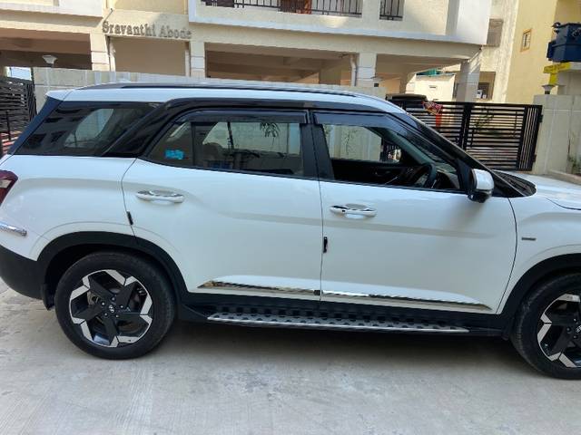 https://images10.gaadi.com/usedgaadi-sellcar/UsedCar/d50ee2e9a/2236cf90-ce91-42d9-9ff3-2a3e2a495bd2.jpeg?imwidth=6402