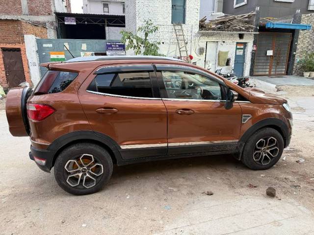 https://images10.gaadi.com/usedgaadi-sellcar/UsedCar/d50f1a73a/7d2e41bb-fd40-411f-a2dc-66ad44fc15ca.jpg?imwidth=6402