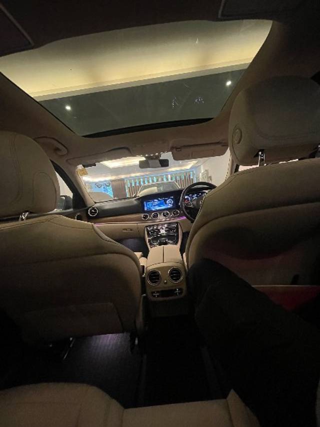 https://images10.gaadi.com/usedgaadi-sellcar/UsedCar/d50fba62a/b436d16d-89de-4a6d-a791-67dab876e131.jpeg?imwidth=6402