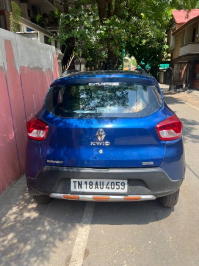 https://images10.gaadi.com/usedgaadi-sellcar/UsedCar/d510caf0a/b025d6df-3bca-4872-9a0d-0eec3697c4cd.jpeg?imwidth=6400