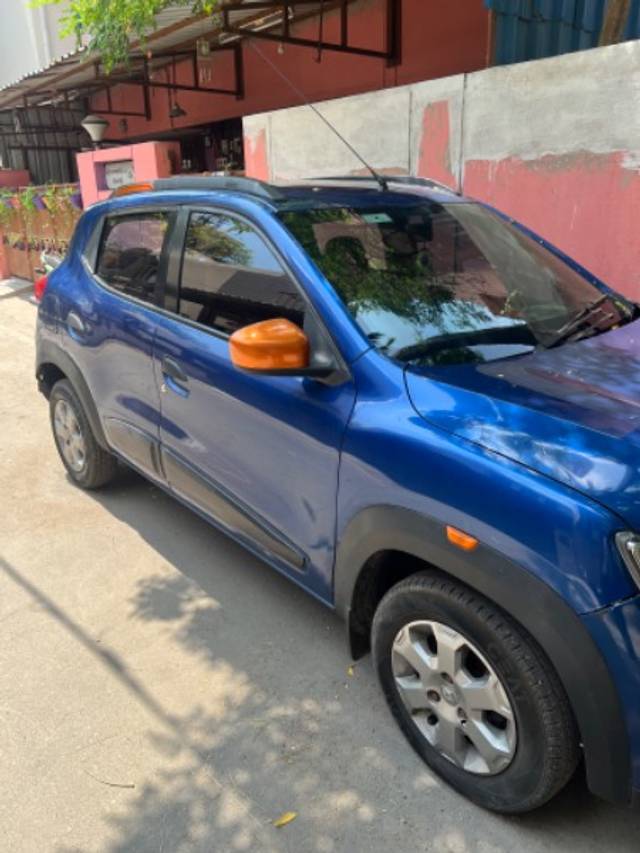 https://images10.gaadi.com/usedgaadi-sellcar/UsedCar/d510caf0a/ffd05cd8-2db1-4027-83cb-39fdcbef52c1.jpeg?imwidth=6401