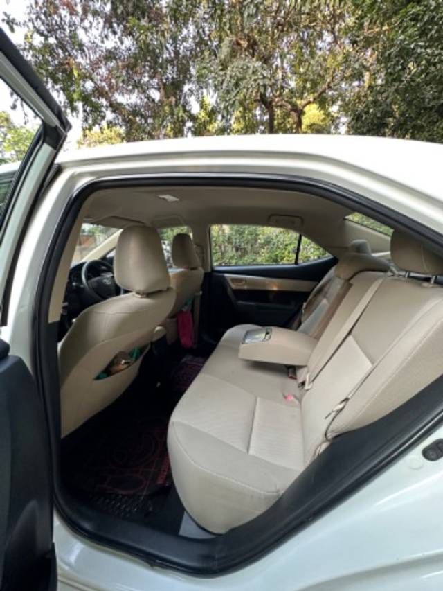 https://images10.gaadi.com/usedgaadi-sellcar/UsedCar/d5110c9ba/88c92687-3be7-48ec-bad3-ed4d5adbf326.jpeg?imwidth=6401