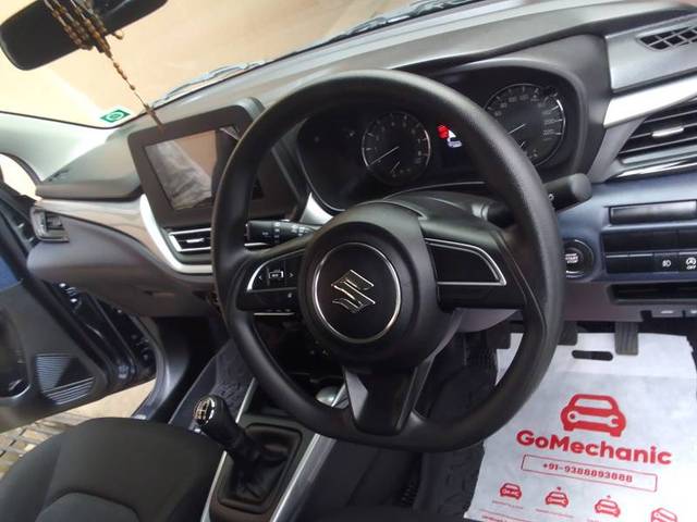 https://images10.gaadi.com/usedgaadi-sellcar/UsedCar/d515807ba/1124045b-c4cb-478b-baac-3d7049807295.jpg?imwidth=6401
