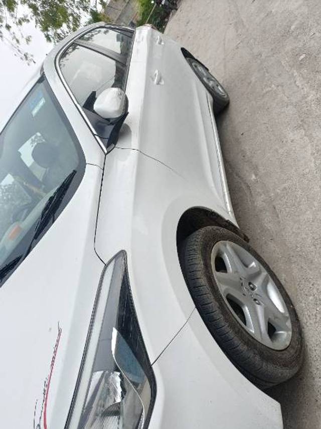 https://images10.gaadi.com/usedgaadi-sellcar/UsedCar/d5159333a/53c163f9-54d1-416c-b9ff-ff795da4e136.jpg?imwidth=6402