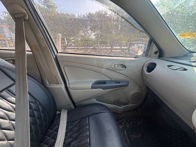 https://images10.gaadi.com/usedgaadi-sellcar/UsedCar/d517fc74a/53839278-e017-4c63-aee6-c2c6eed66678.jpeg?imwidth=6400