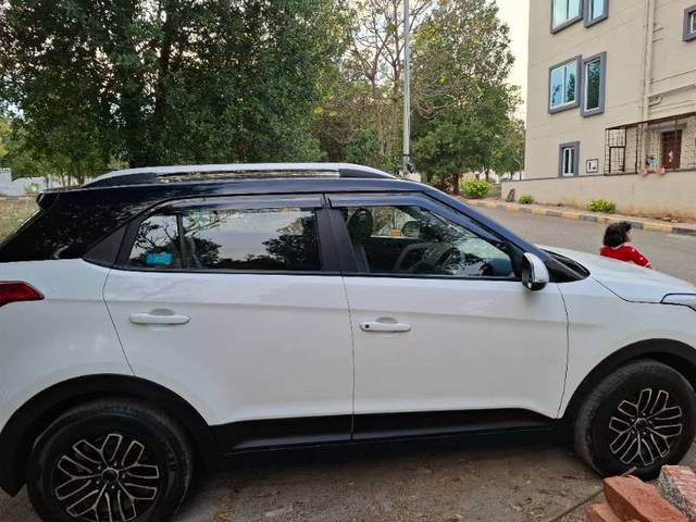 https://images10.gaadi.com/usedgaadi-sellcar/UsedCar/d5190840a/431d896e-9b39-42dd-b497-a95828b71a56.jpg?imwidth=6401