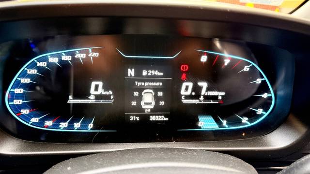 https://images10.gaadi.com/usedgaadi-sellcar/UsedCar/d519f739a/04faeae3-532f-4195-9cfc-30a3f0fa0278.jpeg?imwidth=6401