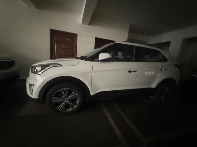 https://images10.gaadi.com/usedgaadi-sellcar/UsedCar/d5219498a/24b50047-f5eb-4efb-aa0f-0d59ed1eaa99.jpeg?imwidth=6400