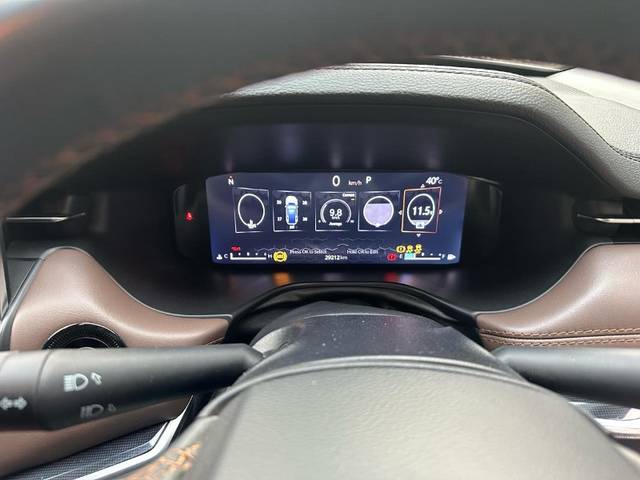 https://images10.gaadi.com/usedgaadi-sellcar/UsedCar/d524d383a/93ca21b7-72a8-49d3-9f70-8cfe14f094a1.jpg?imwidth=6401