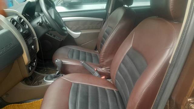 https://images10.gaadi.com/usedgaadi-sellcar/UsedCar/d5266c36a/e9bcae0b-d2a7-4a7d-afaa-0fae729ad93a.jpg?imwidth=6402