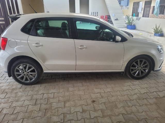 https://images10.gaadi.com/usedgaadi-sellcar/UsedCar/d529de60a/27732504-ec0e-40c9-ad17-bcdee8110dbd.jpeg?imwidth=6401