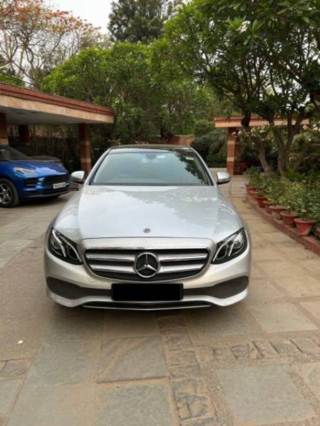 https://images10.gaadi.com/usedgaadi-sellcar/UsedCar/d52b5d84a/791c71a5-b011-4199-97fa-6b4581cf24e7.jpg?imwidth=6400
