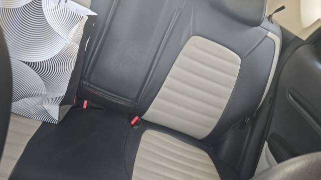 https://images10.gaadi.com/usedgaadi-sellcar/UsedCar/d52c3a29a/e14f8377-5e7e-4871-ab57-156ed57c16cc.jpeg?imwidth=6401